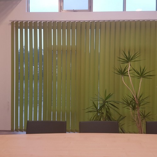 Вертикальные жалюзи