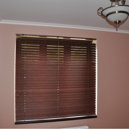 Horizontal wooden blinds