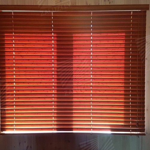 Horizontal wooden blinds