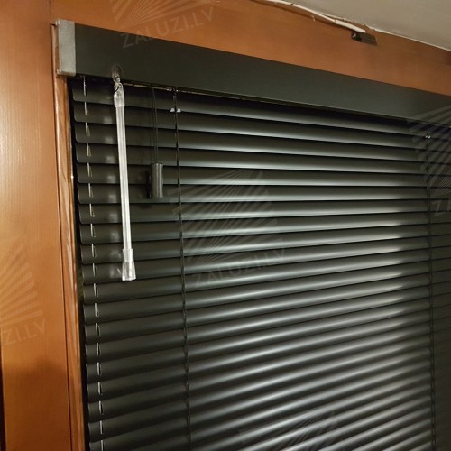 Horizontal wooden blinds