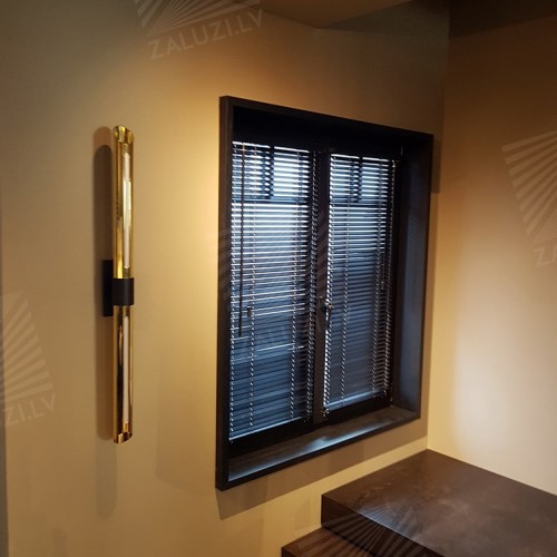 Horizontal wooden blinds