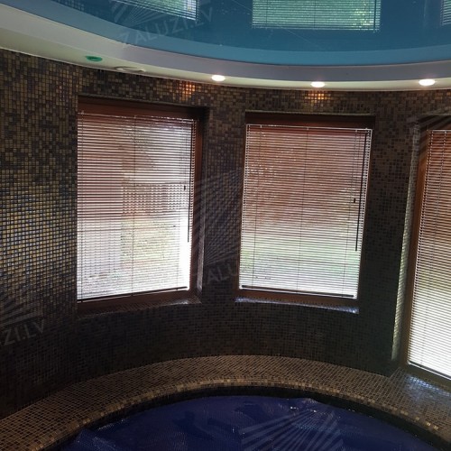 Horizontal wooden blinds