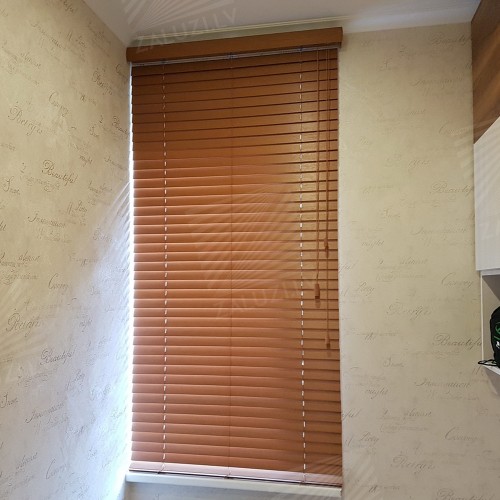 Horizontal wooden blinds