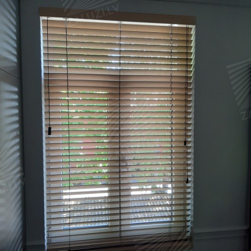Horizontal wooden blinds