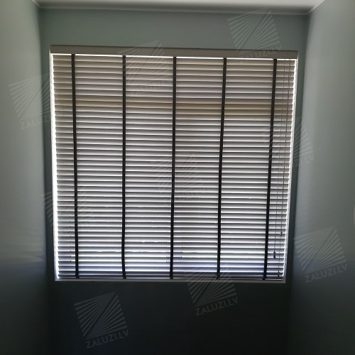 Horizontal wooden blinds