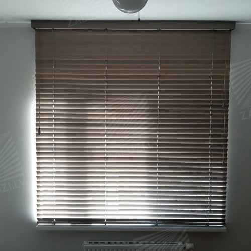 Horizontal wooden blinds