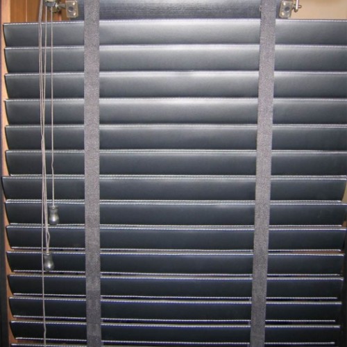 Horizontal wooden blinds