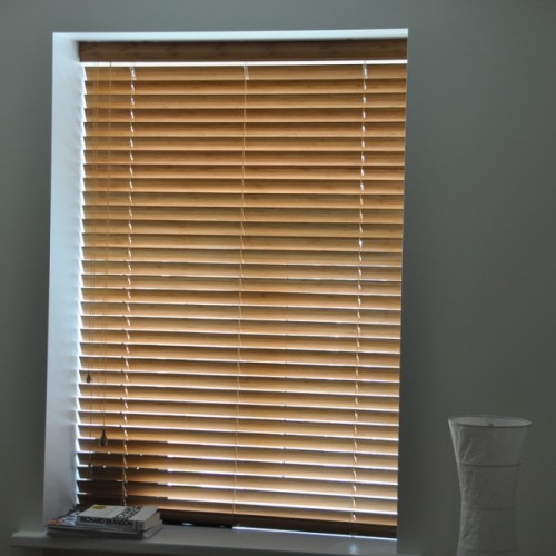 Horizontal wooden blinds