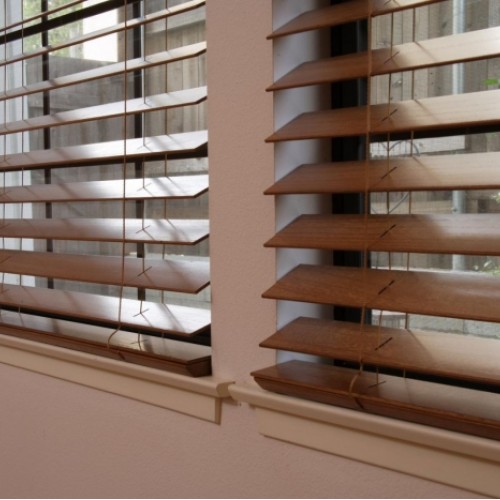 Horizontal wooden blinds