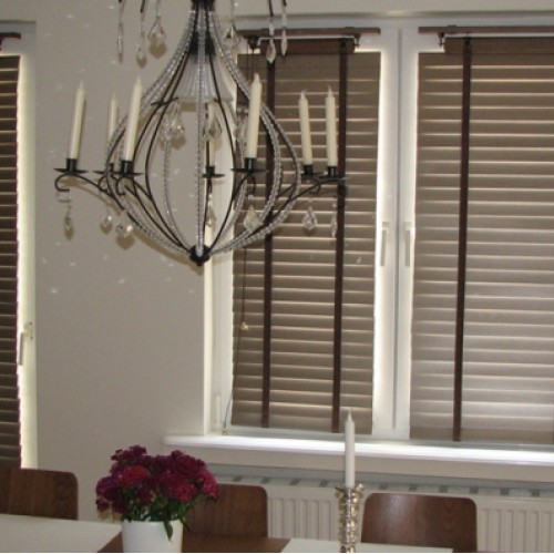 Horizontal wooden blinds