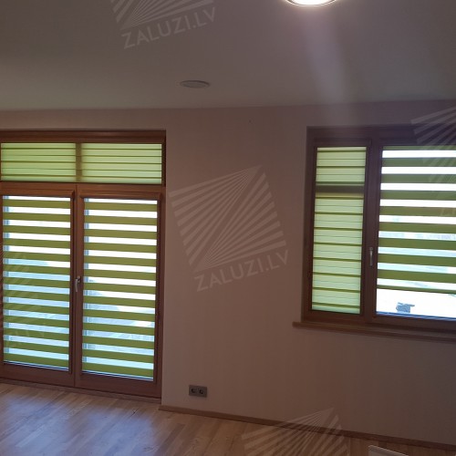 “Day-night” blinds