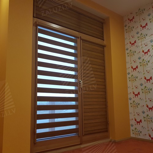 “Day-night” blinds