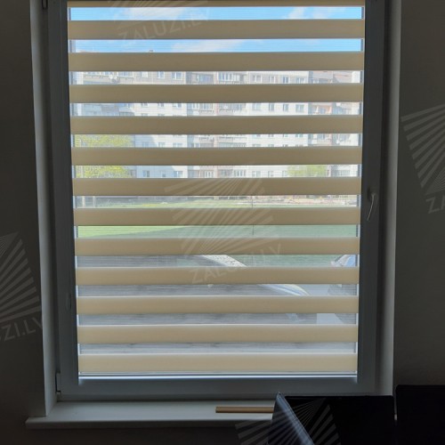 “Day-night” blinds