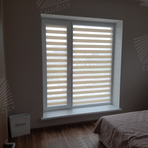 “Day-night” blinds