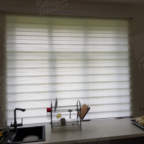 Hinged blinds “Duolight”