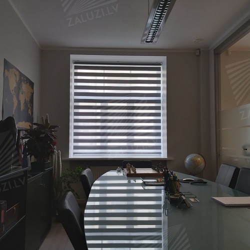 Hinged blinds “Duolight”