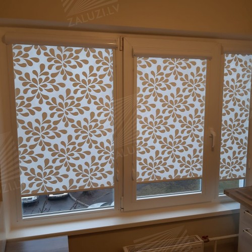 Cassette roller blind