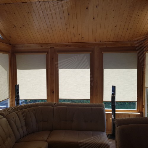 Cassette roller blind