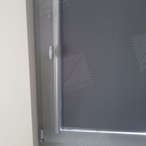 Cassette roller blind