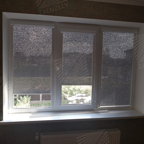 Cassette roller blind