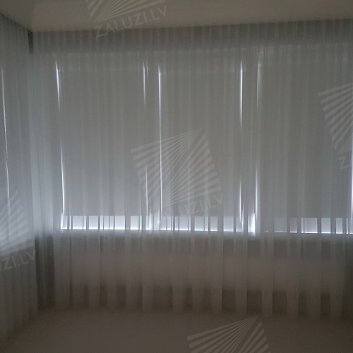 Cassette roller blind