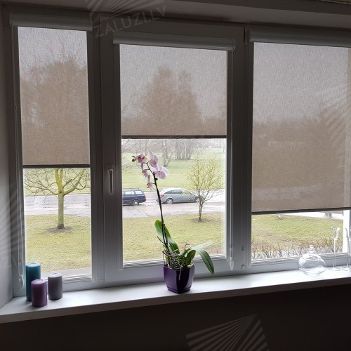 Cassette roller blind