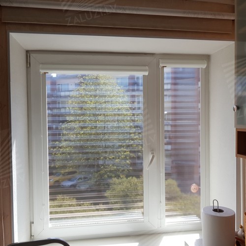 Cassette roller blind