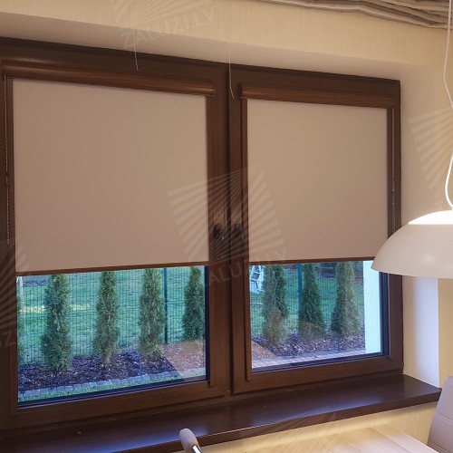 Cassette roller blind
