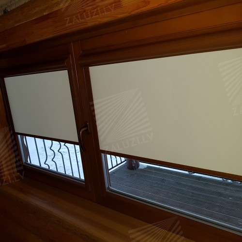 Cassette roller blind