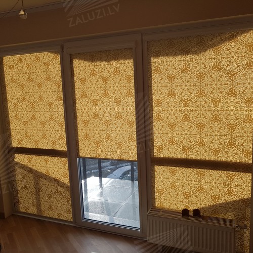 Cassette roller blind