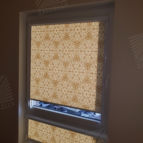 Cassette roller blind