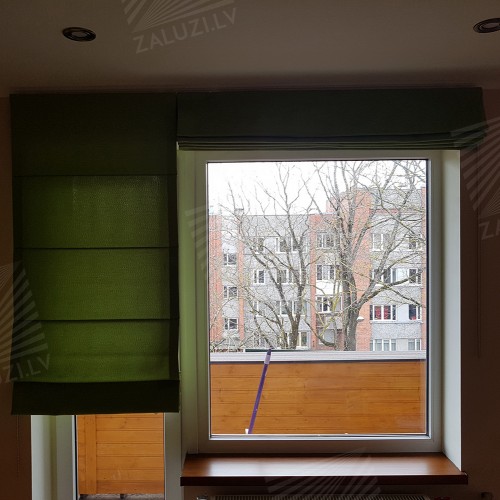 Cassette roller blind