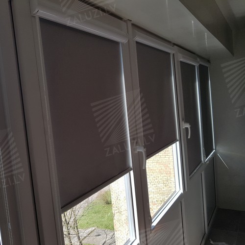 Cassette roller blind