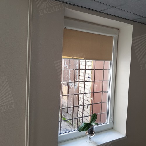 Cassette roller blind