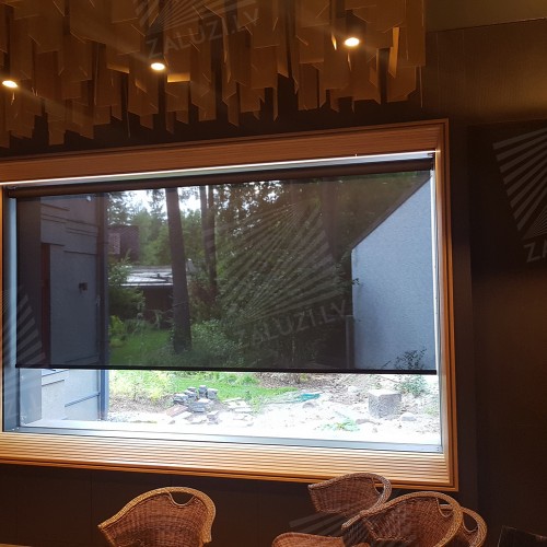 Sun protection roller blinds