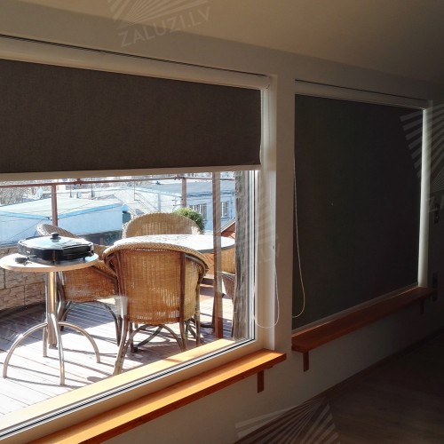 Large-size rollers blinds