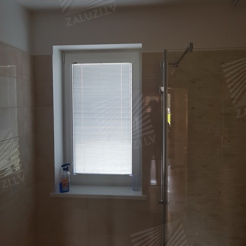 ISSO Horizontal aluminum blinds