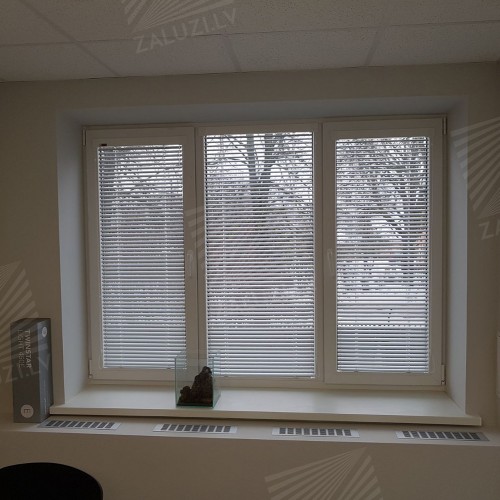 ISSO Horizontal aluminum blinds