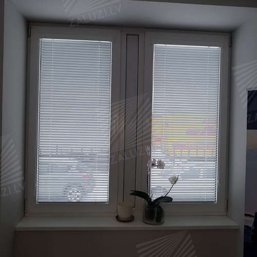 ISSO Horizontal aluminum blinds