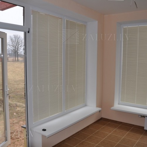 ISSO Horizontal aluminum blinds