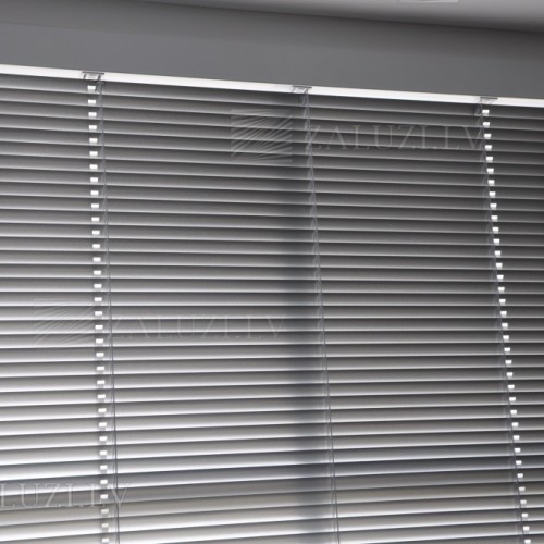 ISSO Horizontal aluminum blinds