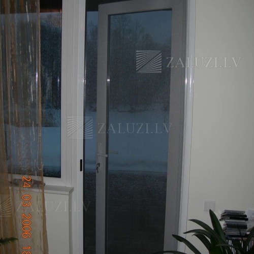 Roller mosquito nets