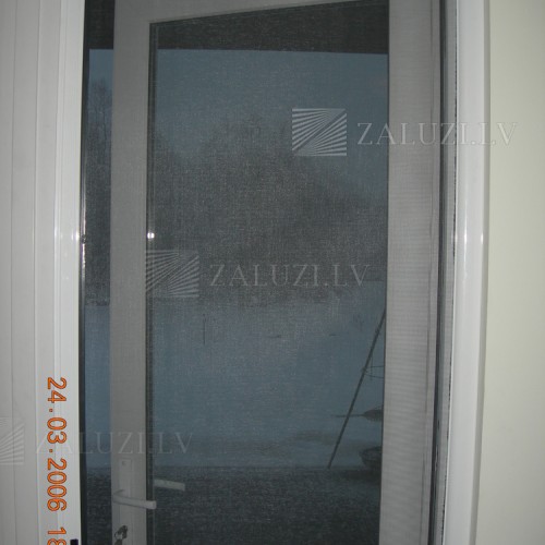 Roller mosquito nets