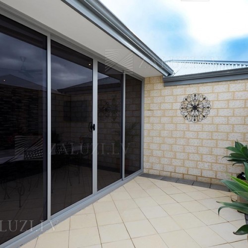 Sliding mosquito nets