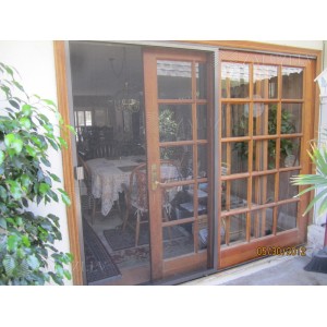 Sliding mosquito nets