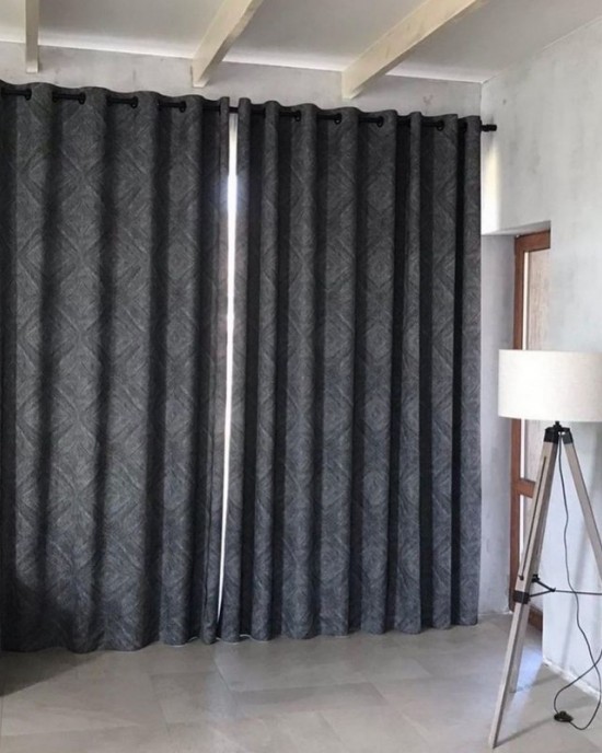 MI HERA ↕300 +- 5 CM