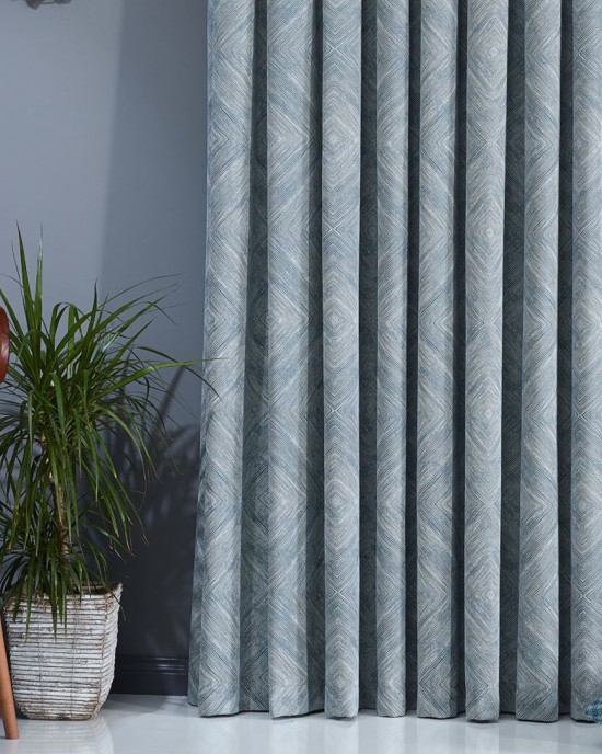 MI HERA ↕300 +- 5 CM