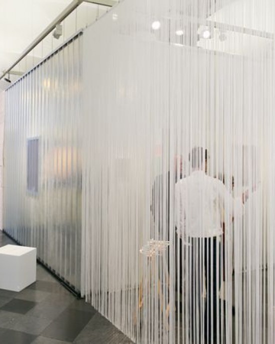 STRING CURTAIN BLACK RAINBOW 