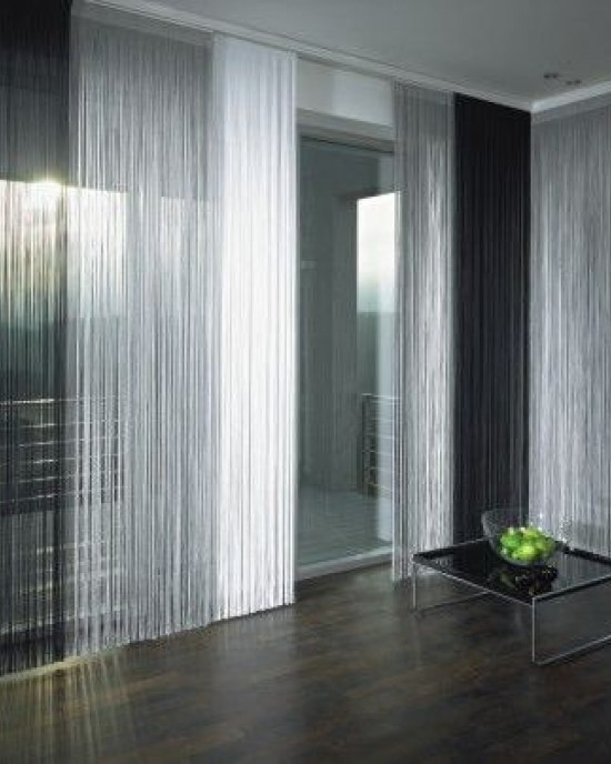 STRING CURTAIN BLACK RAINBOW 
