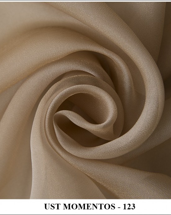 UST MOMENTOS ↕300 